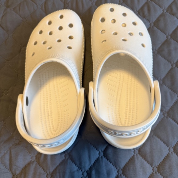 Crocs - Classic Clog - White - Size 5M/7W - Picture 2 of 5